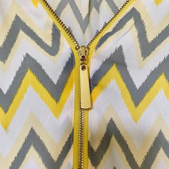 TACERA - Yellow and Grey Chevron Top with Gold Zipper Neckline! - Never worn!💛 - Picture 2 of 8